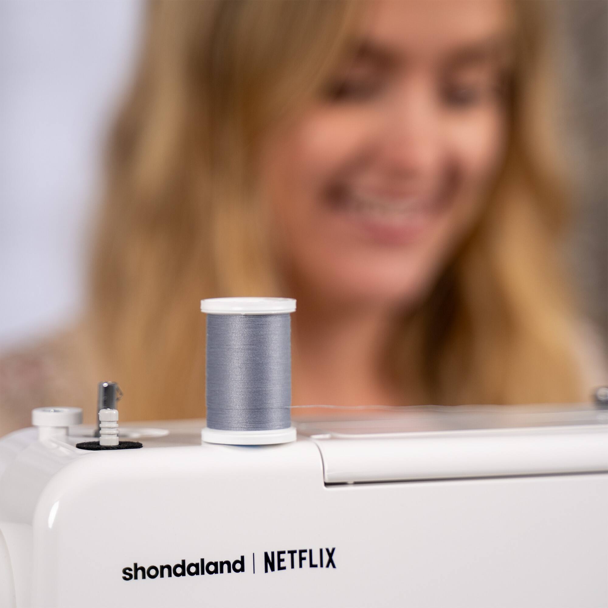 Janome Bridgerton Collection Easy-to-Use 15-Stitch Sewing Machine